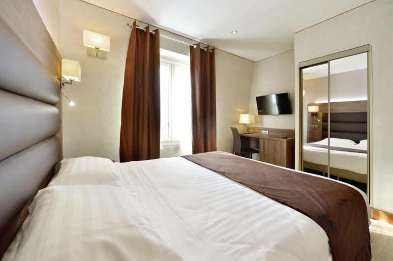 Hotel Unic Renoir Saint Germain París Exterior foto